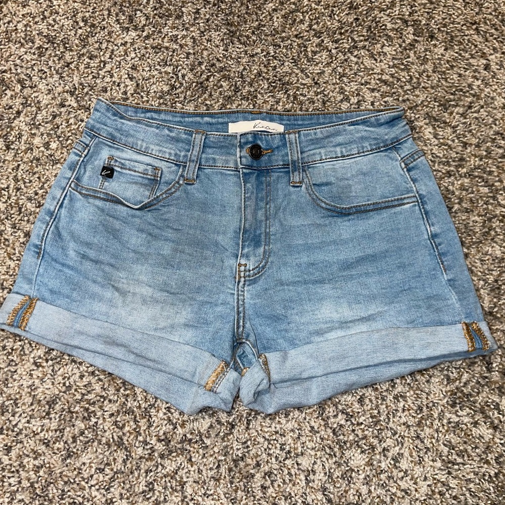 KanCan Jean Shorts Size 7/27